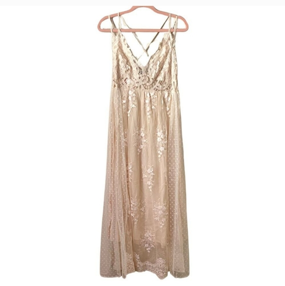 Beautiful umgee dress - Picture 2 of 12